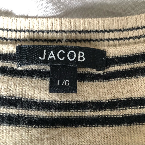 Sand coloured sleeveless sweater - Picture 3 of 5